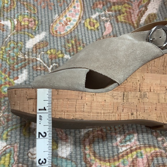 Franco Sarto wedge sandals - Picture 2 of 8